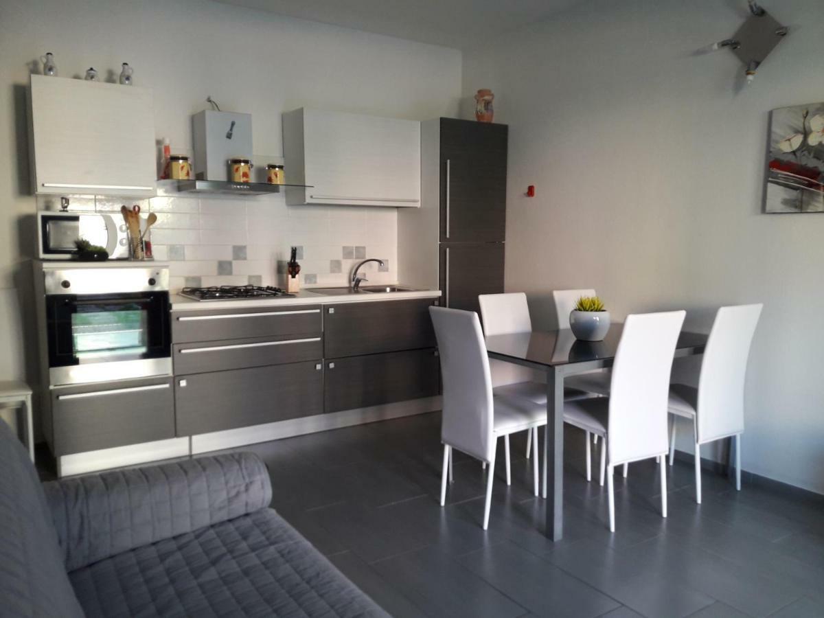 Lucrezia Apartment Valledoria  Εξωτερικό φωτογραφία